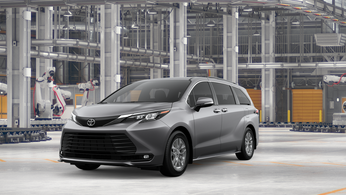 2026 Toyota Sienna XLE in Heavy Metal <a role='button' class='viewDgDisclaimersButton' data-toggle='modal'...